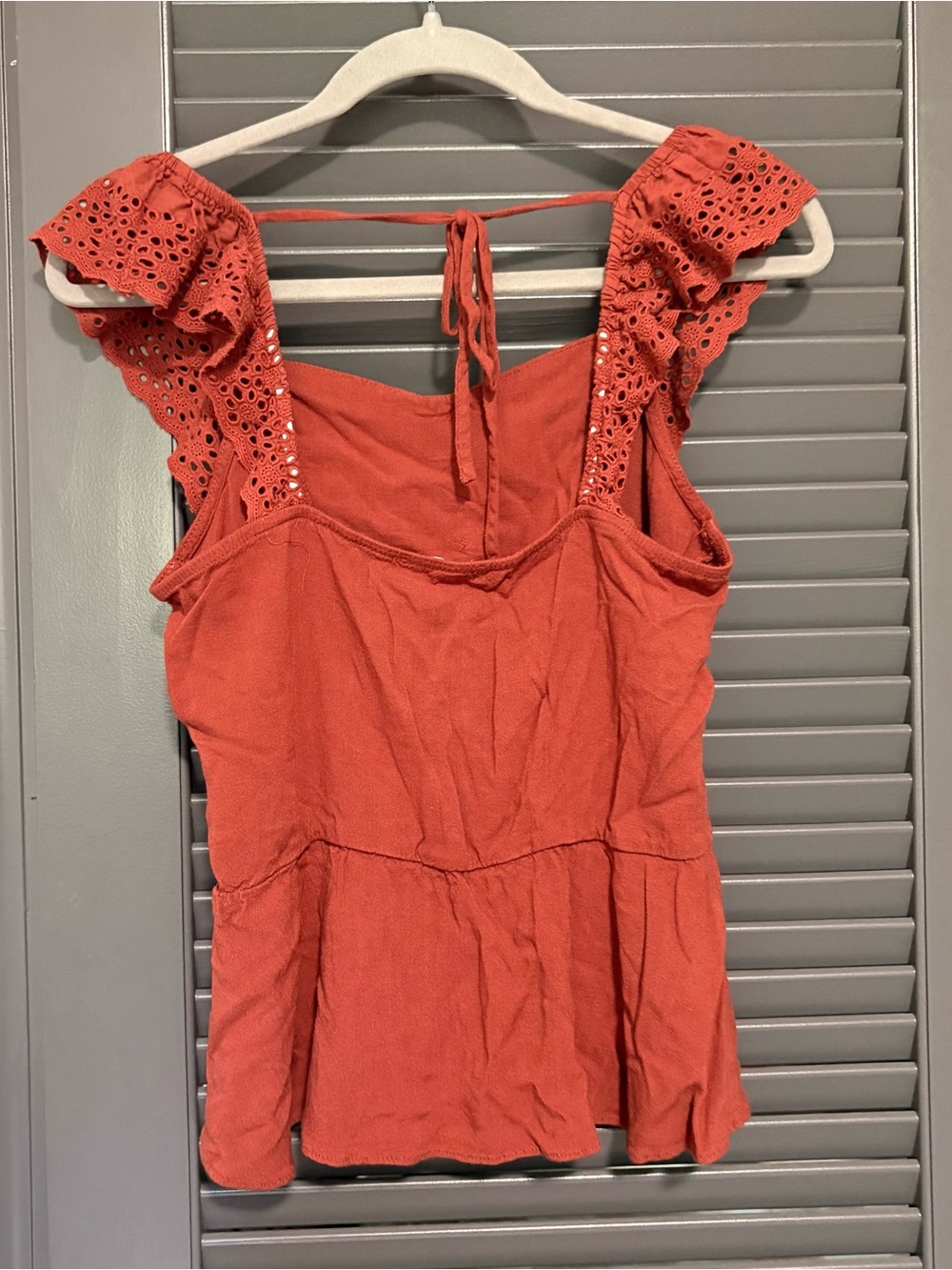 Women’s Eyelet Ruffle Tank Top - Rust - Picture 4 of 5